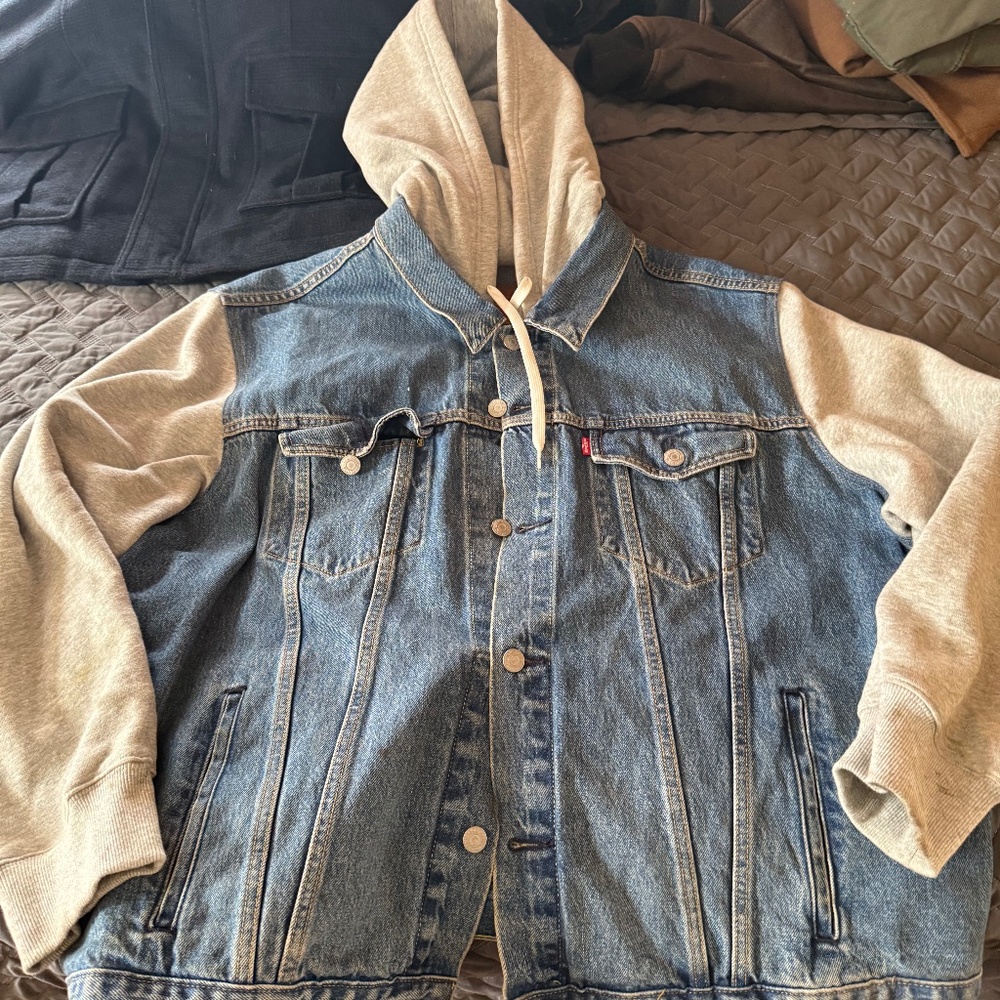 Levi Trucker Jacket with Attached Gray Hoodie